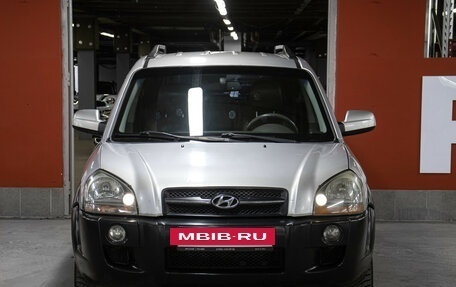 Hyundai Tucson III, 2005 год, 749 000 рублей, 2 фотография