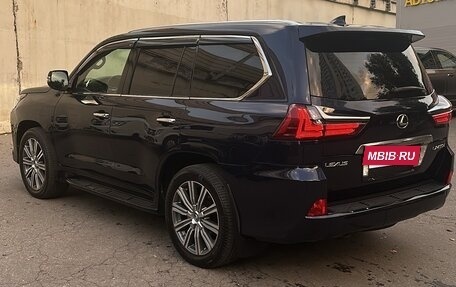 Lexus LX III, 2016 год, 5 300 000 рублей, 3 фотография