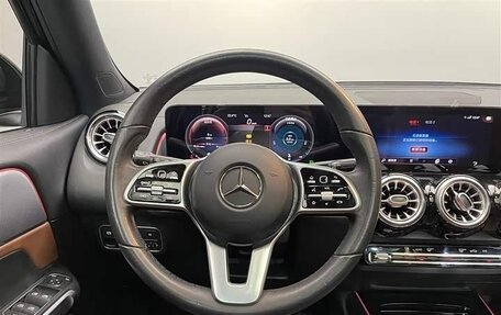 Mercedes-Benz GLB, 2021 год, 2 490 000 рублей, 14 фотография