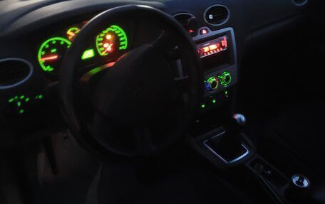 Ford Focus II рестайлинг, 2005 год, 400 000 рублей, 2 фотография