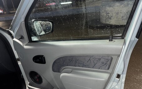 Renault Logan I, 2006 год, 300 000 рублей, 11 фотография