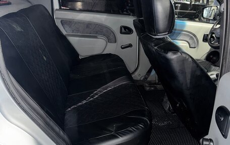 Renault Logan I, 2006 год, 300 000 рублей, 12 фотография