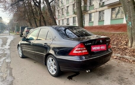 Mercedes-Benz C-Класс, 2006 год, 580 000 рублей, 4 фотография