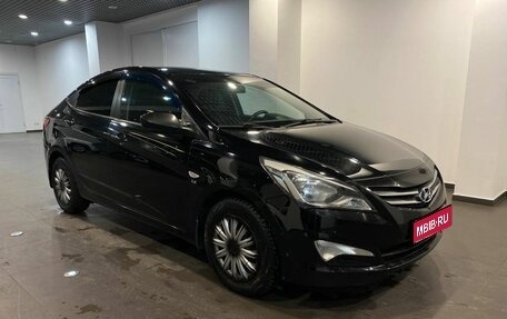 Hyundai Solaris II рестайлинг, 2015 год, 1 086 000 рублей, 1 фотография
