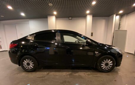 Hyundai Solaris II рестайлинг, 2015 год, 1 086 000 рублей, 2 фотография