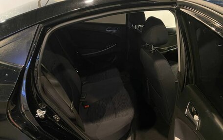 Hyundai Solaris II рестайлинг, 2015 год, 1 086 000 рублей, 17 фотография