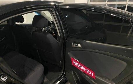 Hyundai Solaris II рестайлинг, 2015 год, 1 086 000 рублей, 25 фотография