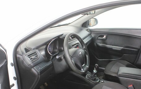 KIA Rio III рестайлинг, 2016 год, 825 000 рублей, 17 фотография