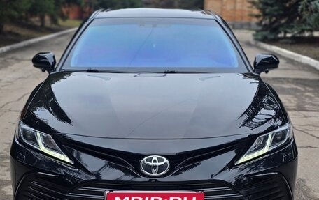 Toyota Camry, 2021 год, 3 340 000 рублей, 1 фотография
