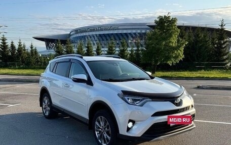 Toyota RAV4, 2019 год, 3 550 000 рублей, 1 фотография