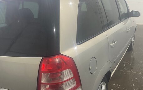 Opel Zafira B, 2008 год, 670 000 рублей, 5 фотография