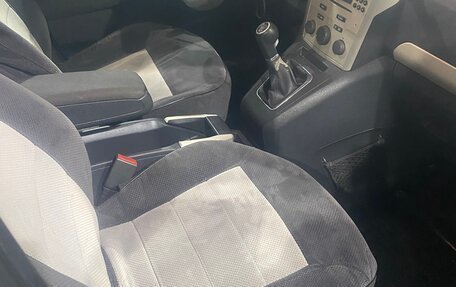 Opel Zafira B, 2008 год, 670 000 рублей, 17 фотография