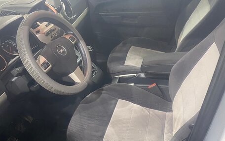 Opel Zafira B, 2008 год, 670 000 рублей, 22 фотография