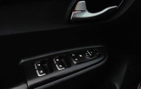 KIA Rio IV, 2018 год, 1 698 000 рублей, 22 фотография