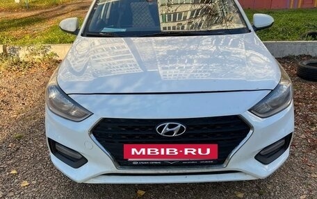 Hyundai Solaris II рестайлинг, 2017 год, 1 080 000 рублей, 3 фотография