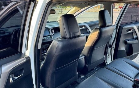 Toyota RAV4, 2019 год, 3 550 000 рублей, 18 фотография