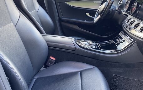 Mercedes-Benz E-Класс, 2019 год, 1 669 000 рублей, 12 фотография