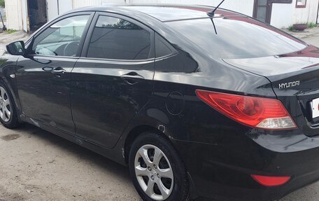 Hyundai Solaris II рестайлинг, 2012 год, 615 000 рублей, 5 фотография