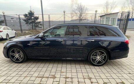 Mercedes-Benz E-Класс, 2019 год, 6 500 000 рублей, 4 фотография