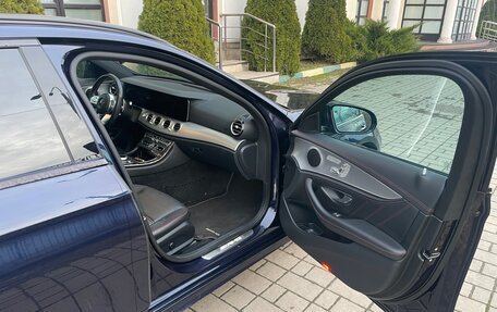 Mercedes-Benz E-Класс, 2019 год, 6 500 000 рублей, 9 фотография