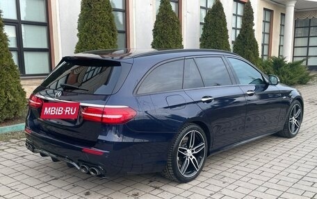 Mercedes-Benz E-Класс, 2019 год, 6 500 000 рублей, 7 фотография