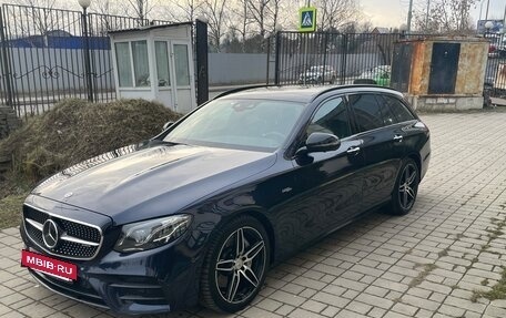 Mercedes-Benz E-Класс, 2019 год, 6 500 000 рублей, 3 фотография