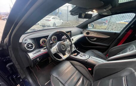 Mercedes-Benz E-Класс, 2019 год, 6 500 000 рублей, 13 фотография