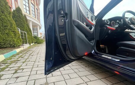 Mercedes-Benz E-Класс, 2019 год, 6 500 000 рублей, 15 фотография