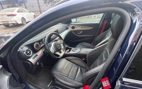 Mercedes-Benz E-Класс, 2019 год, 6 500 000 рублей, 17 фотография