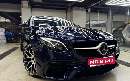 Mercedes-Benz E-Класс AMG, 2018 год, 7 000 000 рублей, 5 фотография