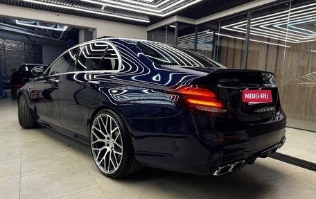 Mercedes-Benz E-Класс AMG, 2018 год, 7 000 000 рублей, 3 фотография