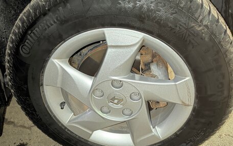 Renault Duster I рестайлинг, 2013 год, 1 300 000 рублей, 28 фотография