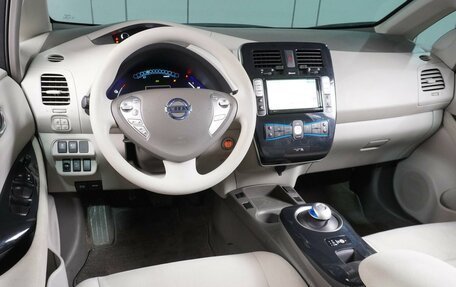 Nissan Leaf I, 2011 год, 789 000 рублей, 6 фотография