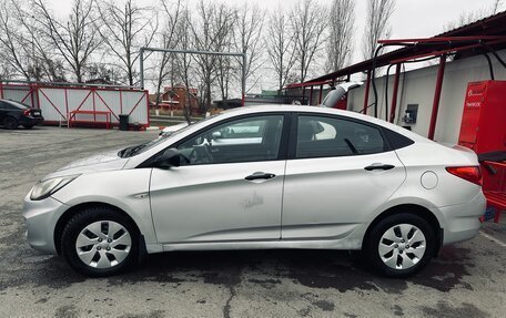 Hyundai Solaris II рестайлинг, 2013 год, 635 000 рублей, 5 фотография