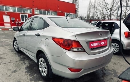 Hyundai Solaris II рестайлинг, 2013 год, 635 000 рублей, 4 фотография