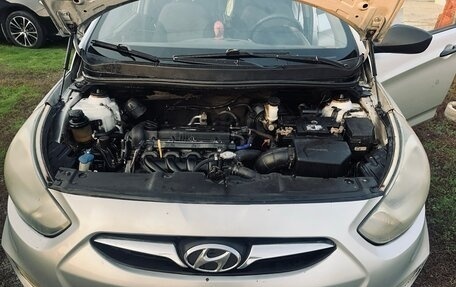 Hyundai Solaris II рестайлинг, 2013 год, 635 000 рублей, 9 фотография