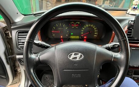 Hyundai Sonata IV рестайлинг, 2009 год, 750 000 рублей, 2 фотография