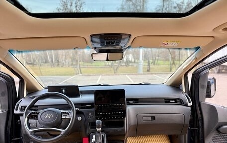 Hyundai Staria, 2021 год, 4 599 000 рублей, 9 фотография