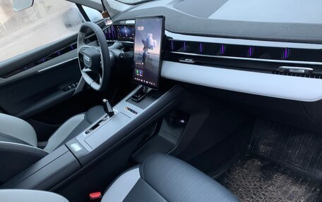 Geely Atlas, 2025 год, 10 фотография