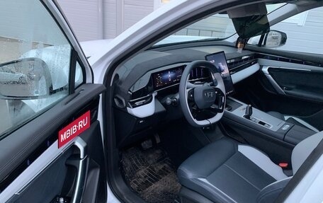 Geely Atlas, 2025 год, 16 фотография