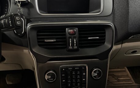 Volvo V40 Cross Country I, 2015 год, 1 500 000 рублей, 26 фотография