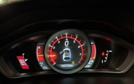 Volvo V40 Cross Country I, 2015 год, 1 500 000 рублей, 19 фотография