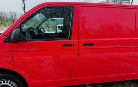 Volkswagen Transporter T6 рестайлинг, 2021 год, 4 800 000 рублей, 2 фотография