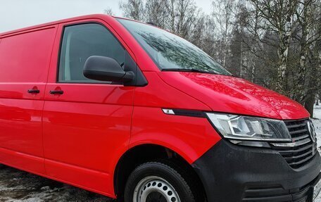 Volkswagen Transporter T6 рестайлинг, 2021 год, 4 800 000 рублей, 9 фотография