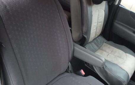 Nissan Serena III, 2005 год, 900 000 рублей, 2 фотография