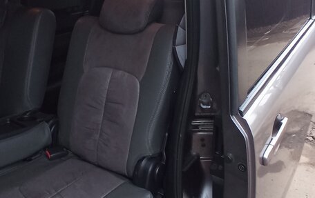 Nissan Serena III, 2005 год, 900 000 рублей, 4 фотография