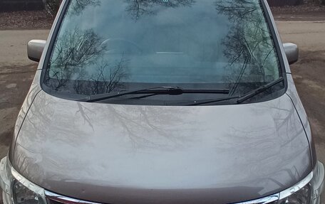 Nissan Serena III, 2005 год, 900 000 рублей, 15 фотография