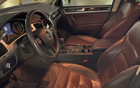 Volkswagen Touareg III, 2011 год, 2 200 000 рублей, 7 фотография