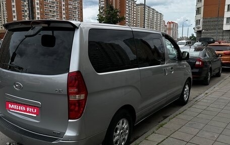 Hyundai Grand Starex Grand Starex I рестайлинг 2, 2014 год, 2 100 000 рублей, 3 фотография