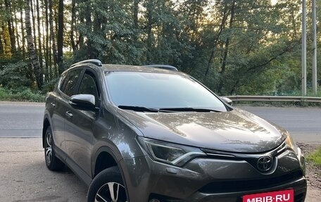 Toyota RAV4, 2017 год, 3 300 000 рублей, 1 фотография